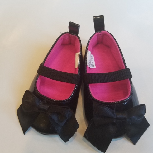 Baby Shoes - Picture 1 of 2